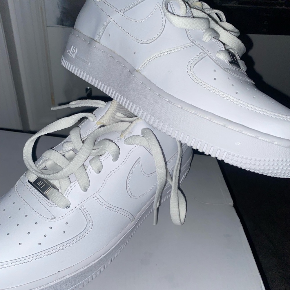 Completely new shoes Nike Air force 1